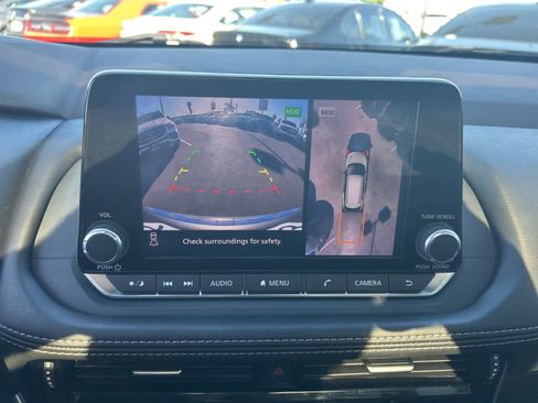 Used 2022 Nissan Rogue SL image 35