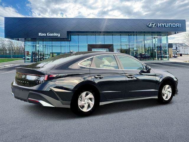 Certified 2026 Hyundai Sonata SE FWD image 11