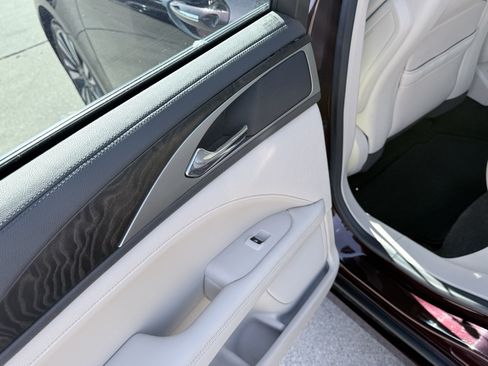Used 2017 Lincoln MKZ Reserve FWD image 22