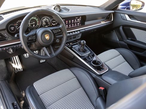 Used 2023 Porsche 911 Sport Classic image 4