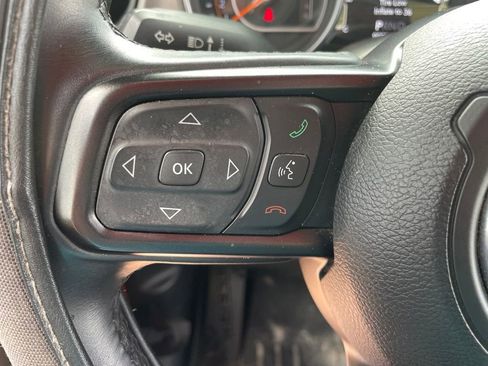 Used 2018 Jeep Wrangler Unlimited Sport S AWD/4WD image 26