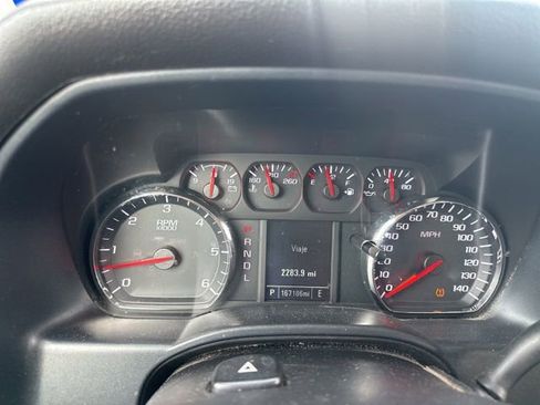 Used 2017 Chevrolet Silverado 1500 Custom w/ Custom Convenience Package RWD image 9
