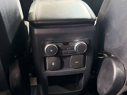 Used 2020 Ford Explorer XLT w/ Comfort Package AWD/4WD image 25