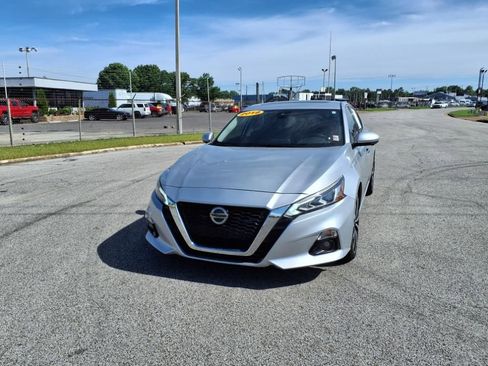 Used 2019 Nissan Altima 2.5 Platinum FWD image 8