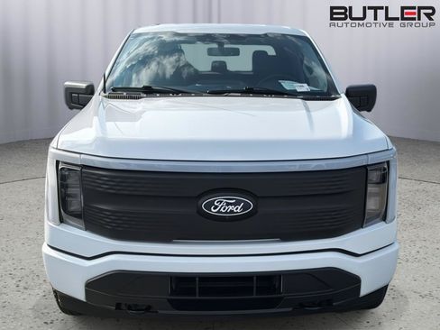 Used 2025 Ford F150 Lightning XLT AWD/4WD image 9