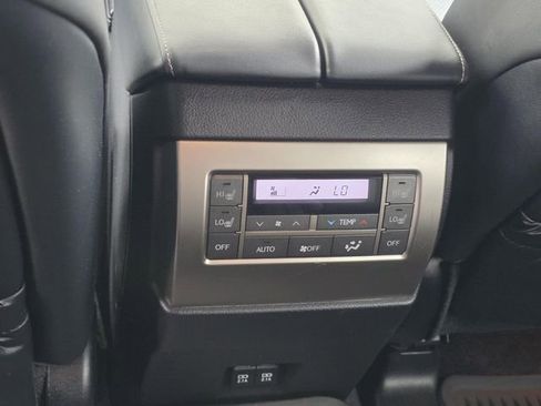 Used 2021 Lexus GX 460 Luxury w/ Accessory Package AWD/4WD image 11