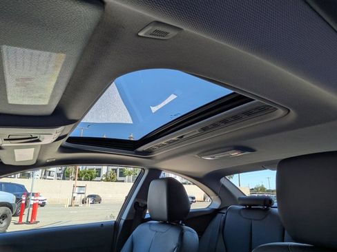 Used 2015 BMW 228i Coupe RWD image 17