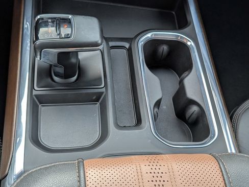 Used 2024 Chevrolet Silverado 1500 High Country w/ Max Trailering Package AWD/4WD image 12