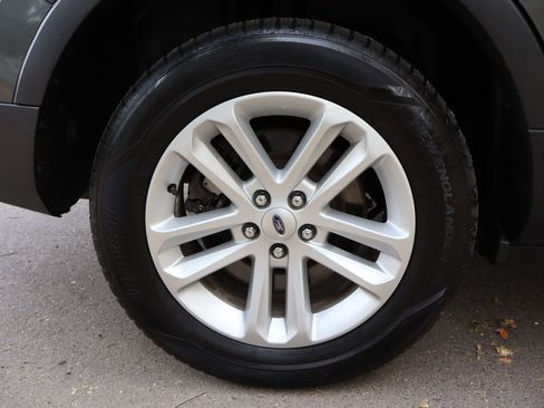 Used 2015 Ford Explorer XLT w/ Equipment Group 202A image 45