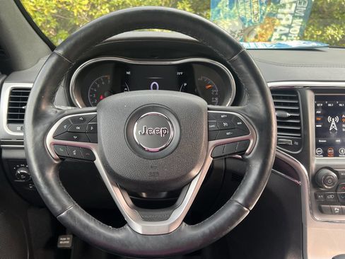 Used 2018 Jeep Grand Cherokee Limited image 22
