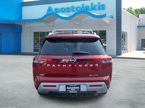 Used 2022 Nissan Pathfinder SL w/ SL Premium Package image 4