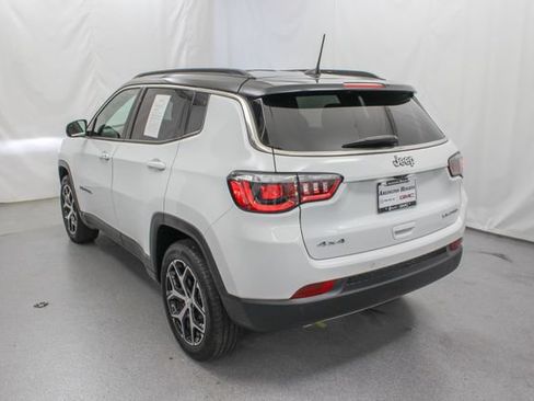 Used 2024 Jeep Compass Limited AWD/4WD image 9