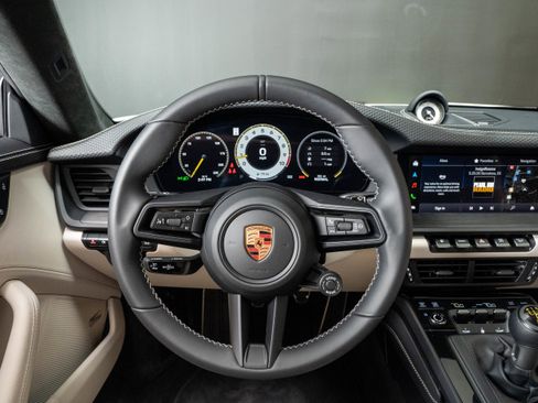 Certified 2026 Porsche 911 GT3 RWD image 23
