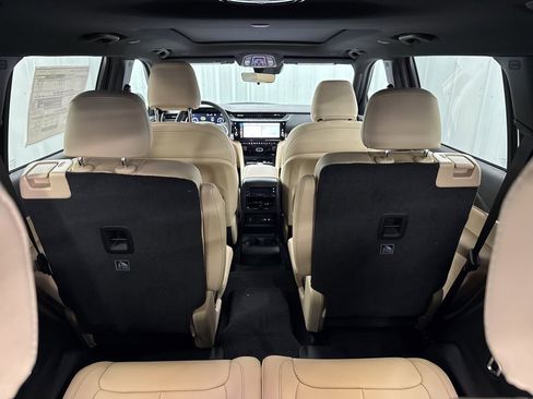 New 2026 Jeep Grand Cherokee L Limited image 8