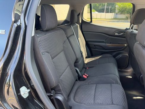 Used 2018 GMC Acadia SLE w/ LPO, Floor Liner Package FWD image 24