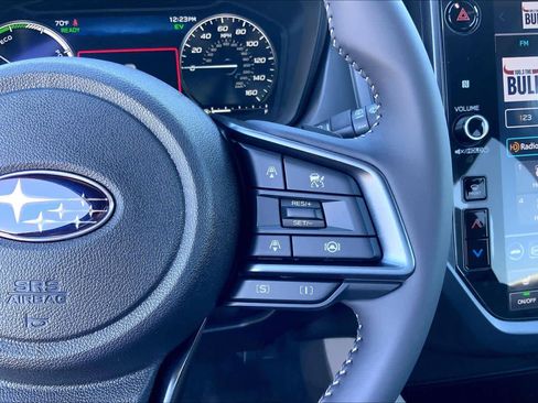 Used 2025 Subaru Forester Limited image 23