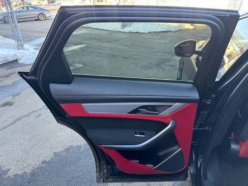 Used 2023 Jaguar F-PACE SVR image 24