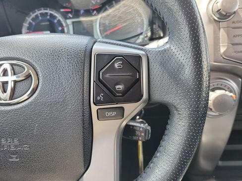 Used 2018 Toyota 4Runner SR5 RWD image 21