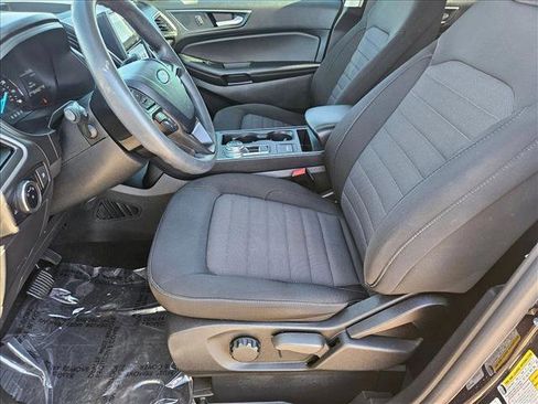 Used 2024 Ford Edge SE image 15