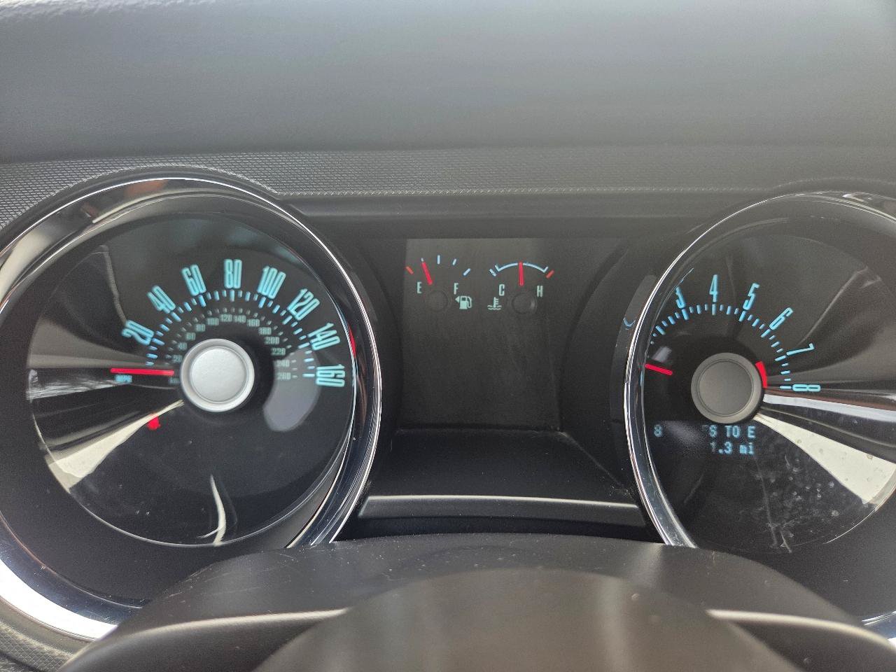 Used 2012 Ford Mustang Convertible RWD image 13
