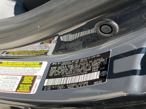 Used 2025 Toyota Camry SE w/ Convenience Package FWD image 14