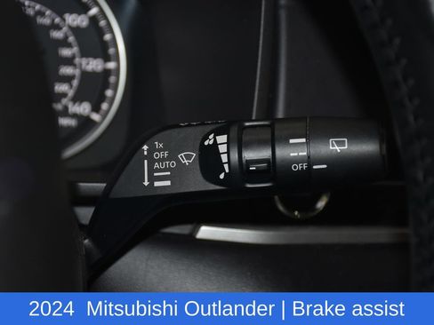 Used 2024 Mitsubishi Outlander SE AWD/4WD image 12