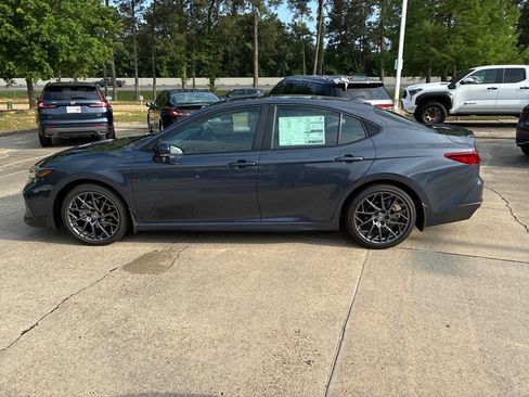 New 2026 Toyota Camry SE FWD image 2