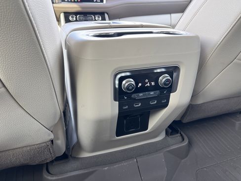 Used 2021 GMC Yukon Denali w/ LPO, Illumination Package image 40