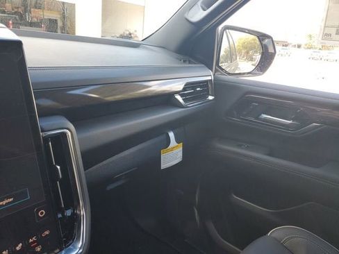 New 2026 GMC Yukon Elevation image 25