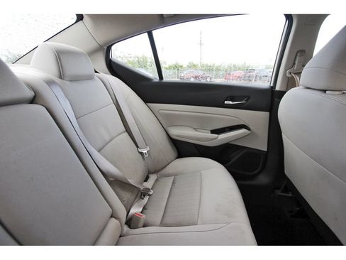 Used 2022 Nissan Altima 2.5 SV w/ SV Premium Package FWD image 13