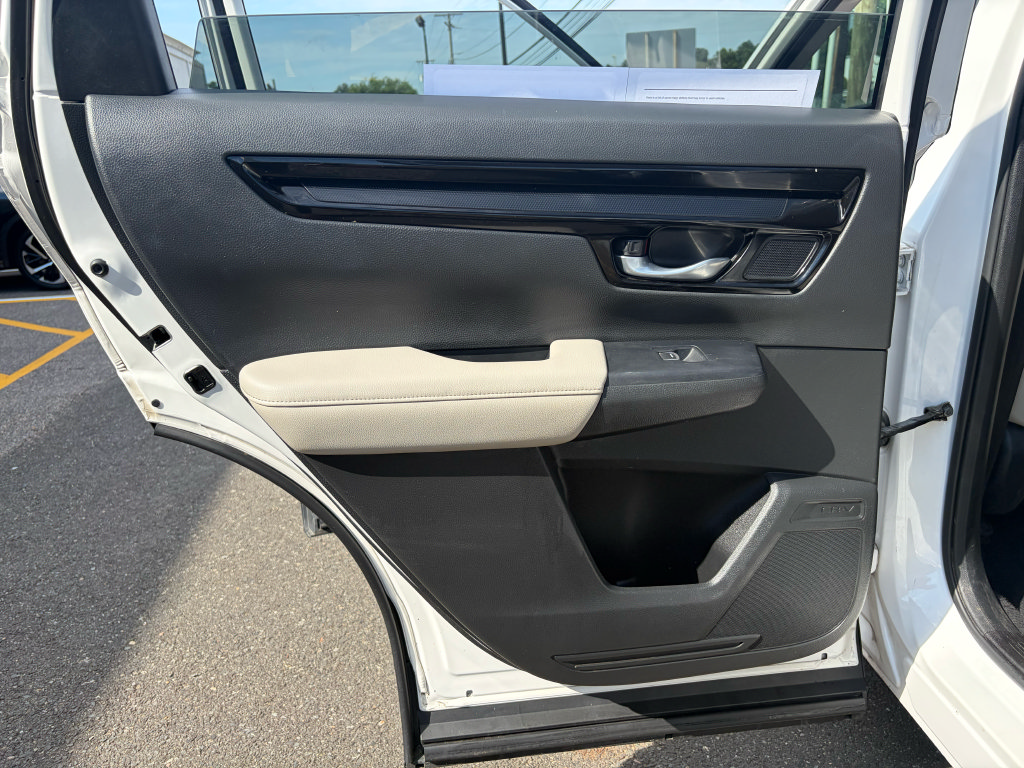 Used 2023 Honda CR-V EX-L image 16