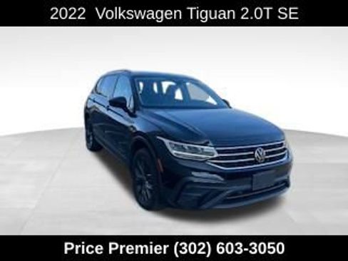 Used 2022 Volkswagen Tiguan SE image 1