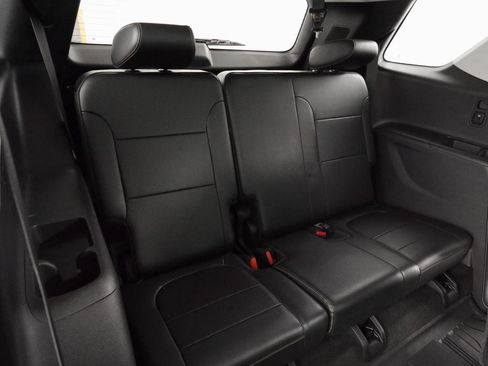 Used 2018 Chevrolet Traverse LT w/ LPO, Black Accent Package AWD/4WD image 25
