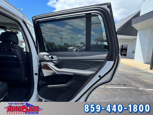 Used 2025 BMW X7 xDrive40i AWD/4WD image 68