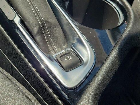 Used 2023 Buick Encore GX Select w/ Sport Touring Package FWD image 30