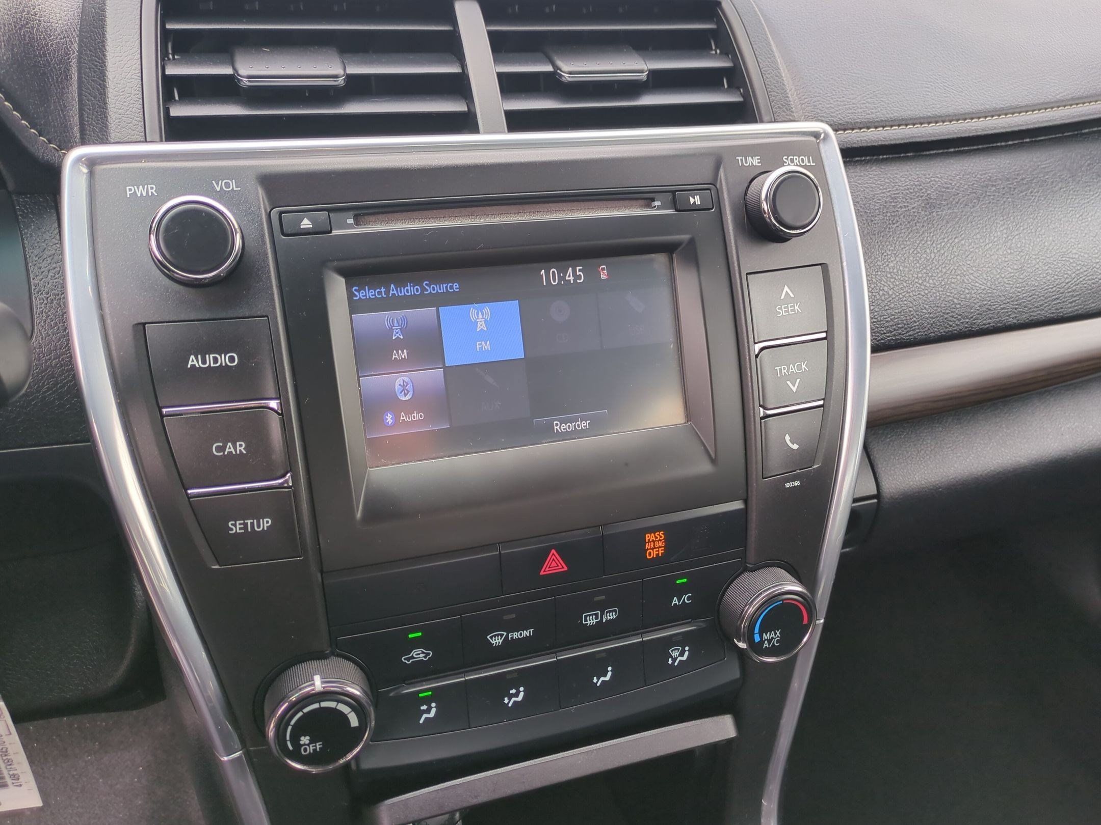 Used 2015 Toyota Camry LE FWD image 16