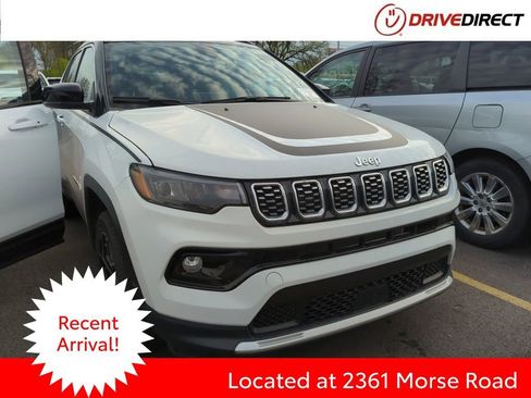 Used 2024 Jeep Compass Limited w/ Mopar Graphics Package image 1