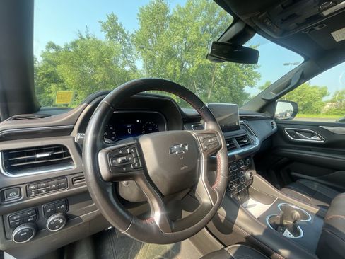 Used 2022 Chevrolet Tahoe RST w/ Sport Performance Package image 10