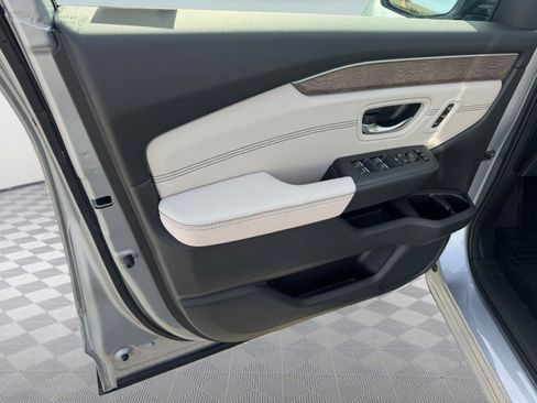 New 2026 Honda Pilot Elite image 12