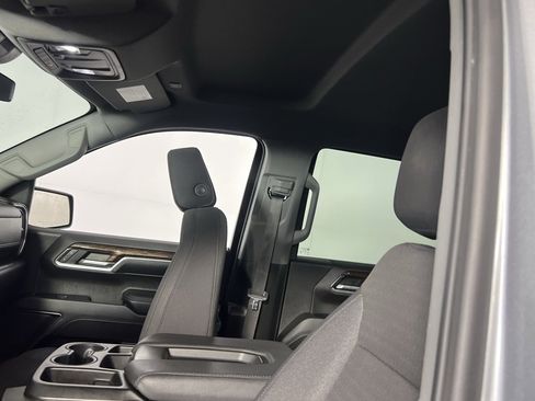 Used 2024 GMC Sierra 1500 SLE image 23