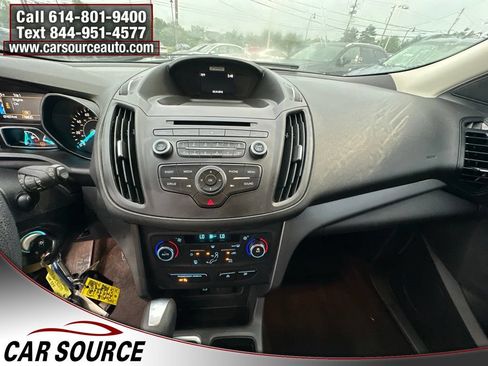 Used 2017 Ford Escape SE AWD/4WD image 16