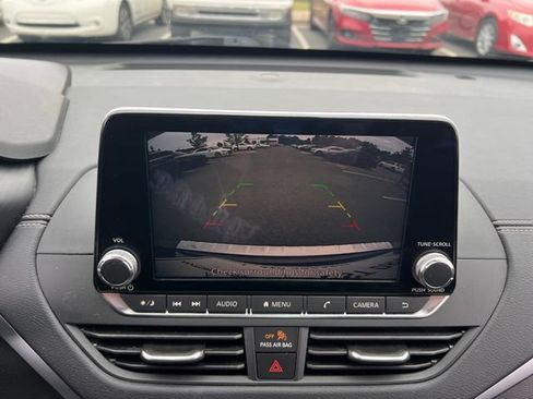 Used 2019 Nissan Altima 2.5 SV AWD/4WD image 22