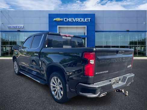 Used 2021 Chevrolet Silverado 1500 High Country w/ Technology Package AWD/4WD image 4