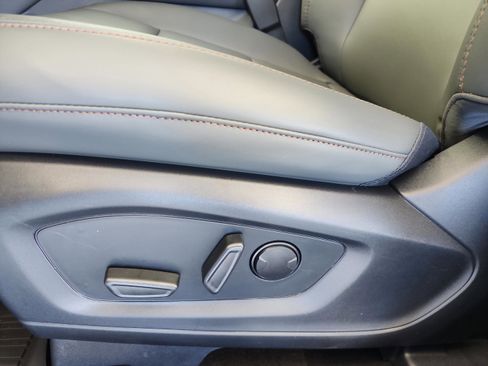 New 2026 Ford Explorer Active w/ Active Comfort Package image 15