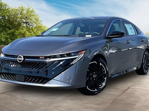 New 2027 Nissan Sentra SR w/ Floor Mat Package FWD image 2