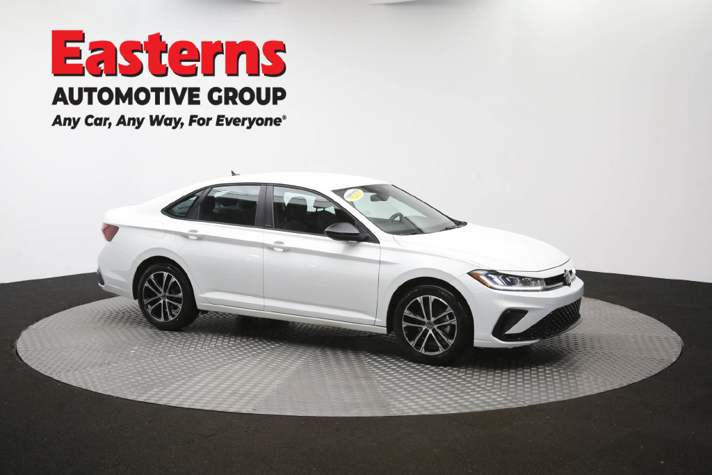 Used 2025 Volkswagen Jetta Sport FWD image 47