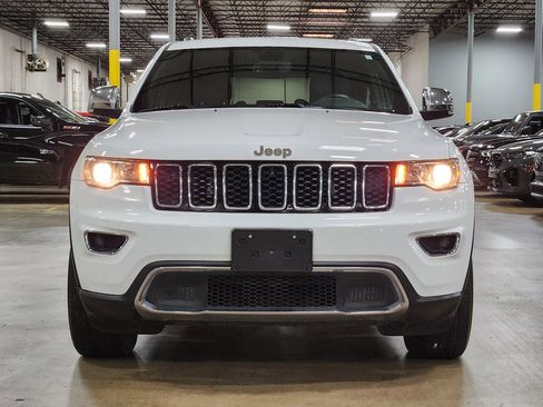 Used 2019 Jeep Grand Cherokee Limited image 2