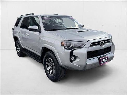 Used 2024 Toyota 4Runner TRD Off-Road image 3