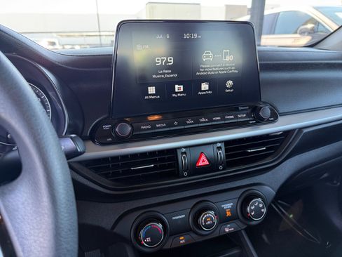 Used 2021 Kia Forte LXS FWD image 17
