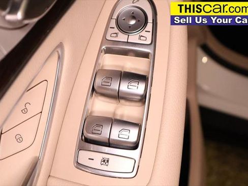 Used 2021 Mercedes-Benz GLC 300 w/ Premium Package image 35